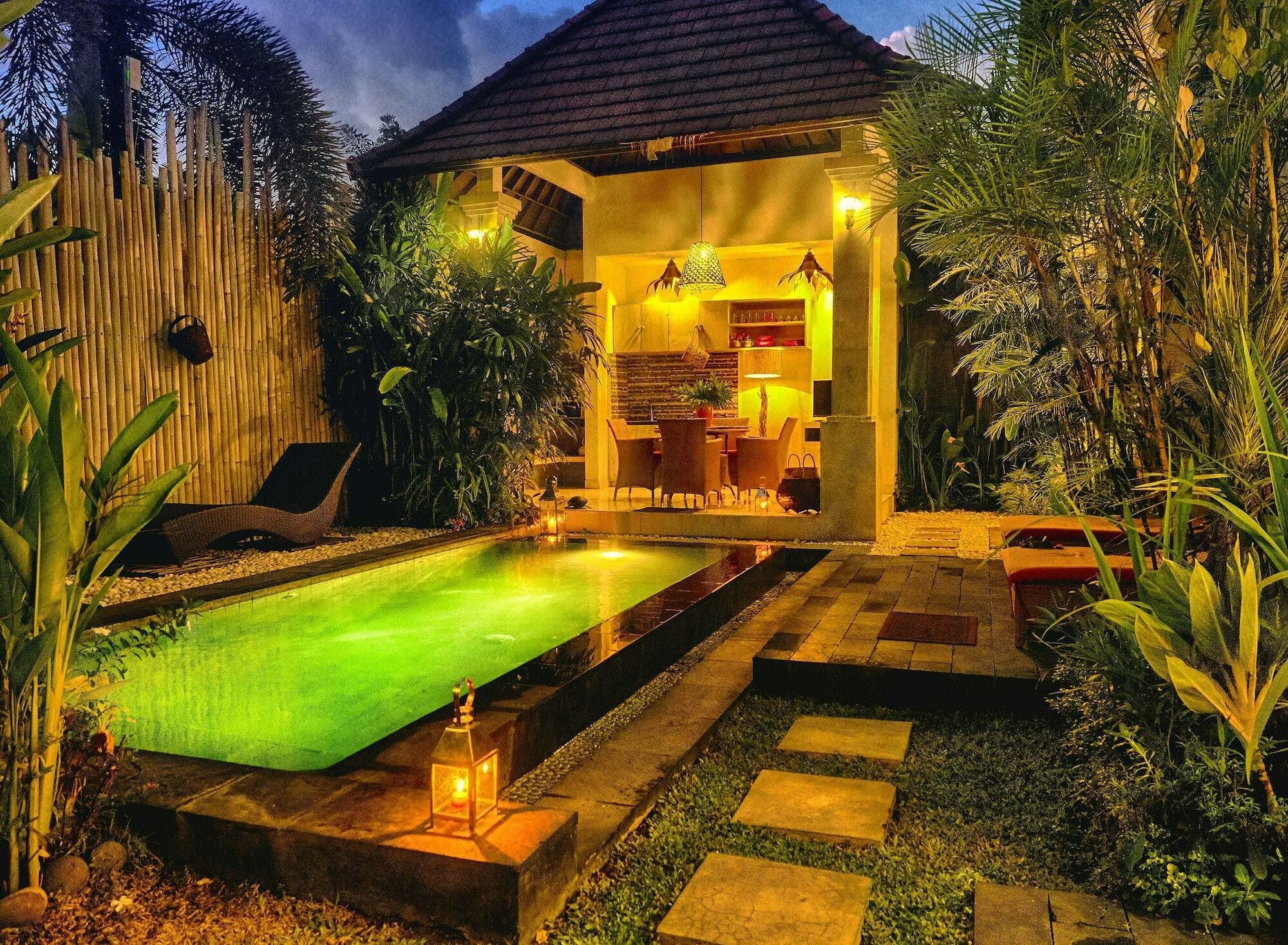 Garden Villas Семиньяк Экстерьер фото